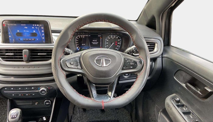 2021 Tata ALTROZ XZ PLUS PETROL DARK EDITION, Petrol, Manual, 46,486 km, Steering Wheel Close Up