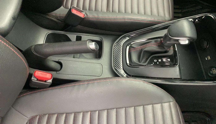 2021 KIA SONET GTX PLUS 1.0 DCT, Petrol, Automatic, 13,186 km, Gear Lever