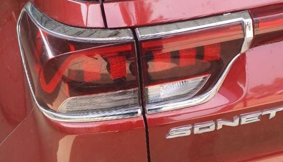 2021 KIA SONET GTX PLUS 1.0 DCT, Petrol, Automatic, 13,186 km, Left tail light - Minor scratches