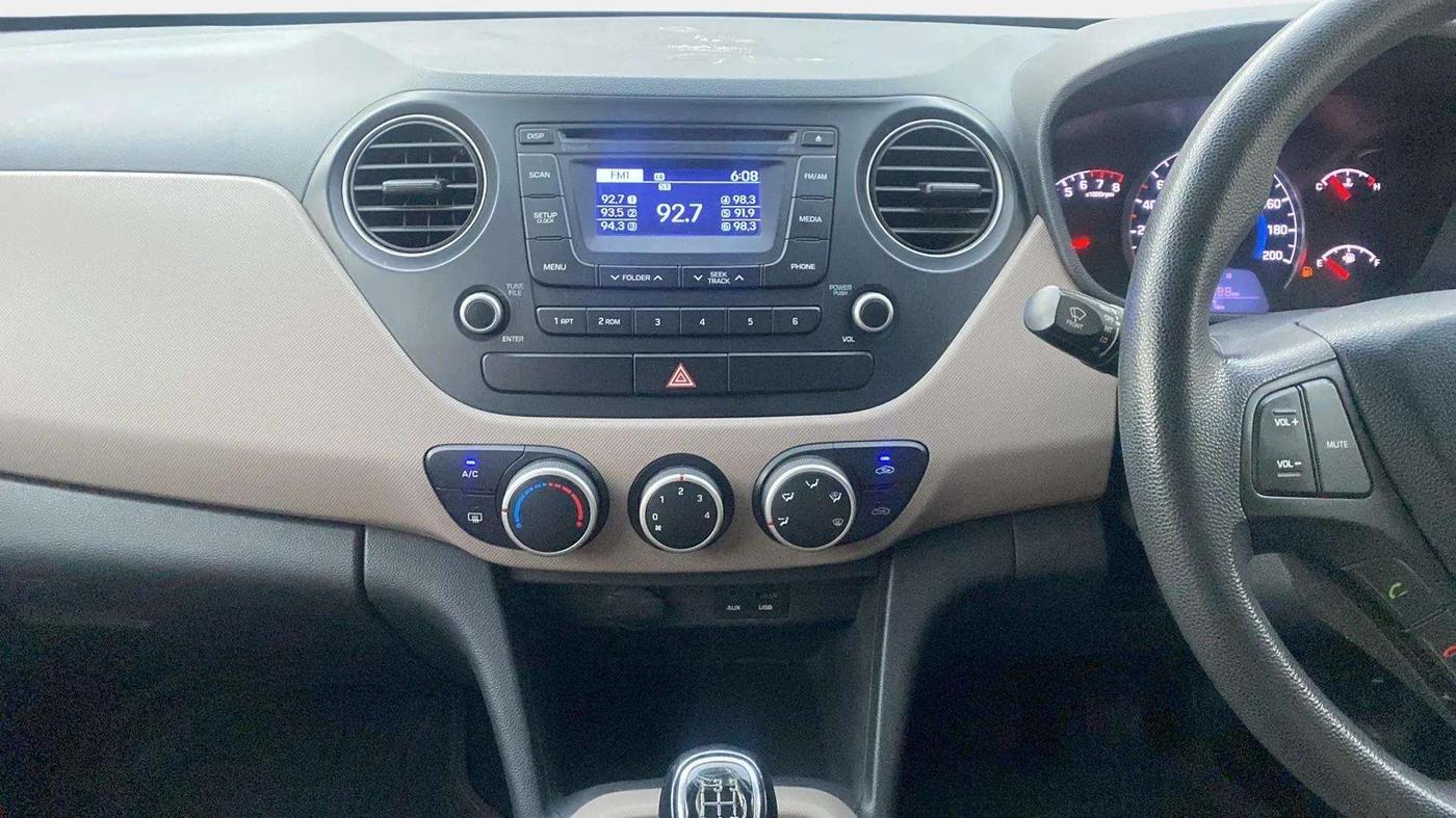 2015 Hyundai Grand i10 SPORTZ 1.2 KAPPA VTVT, Petrol, Manual, 38,512 km, Air Conditioner