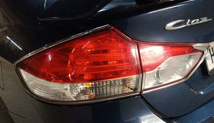 2017 Maruti Ciaz ZETA 1.4  AT PETROL, Petrol, Automatic, 55,788 km, Left tail light - Minor damage