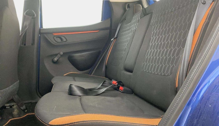 2019 Renault Kwid CLIMBER 1.0, Petrol, Manual, 32,646 km, Right Side Rear Door Cabin
