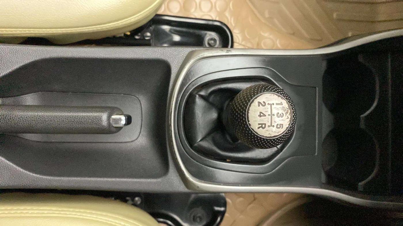 2017 Honda City 1.5L I-VTEC V MT, Petrol, Manual, 59,563 km, Gear Lever
