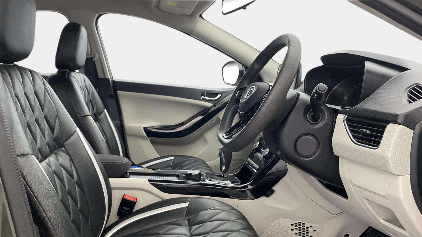 2020 Tata NEXON XZA PLUS PETROL, Petrol, Automatic, 13,785 km, Right Side Front Door Cabin