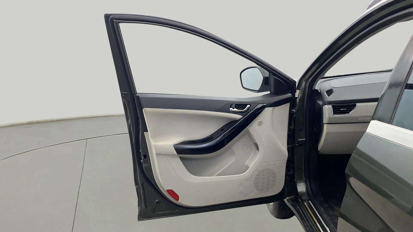 2020 Tata NEXON XZA PLUS PETROL, Petrol, Automatic, 13,785 km, LHS Front Door