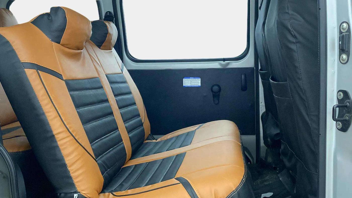 2023 Maruti Eeco 5 STR AC CNG, CNG, Manual, 19,652 km, Right Side Rear Door Cabin
