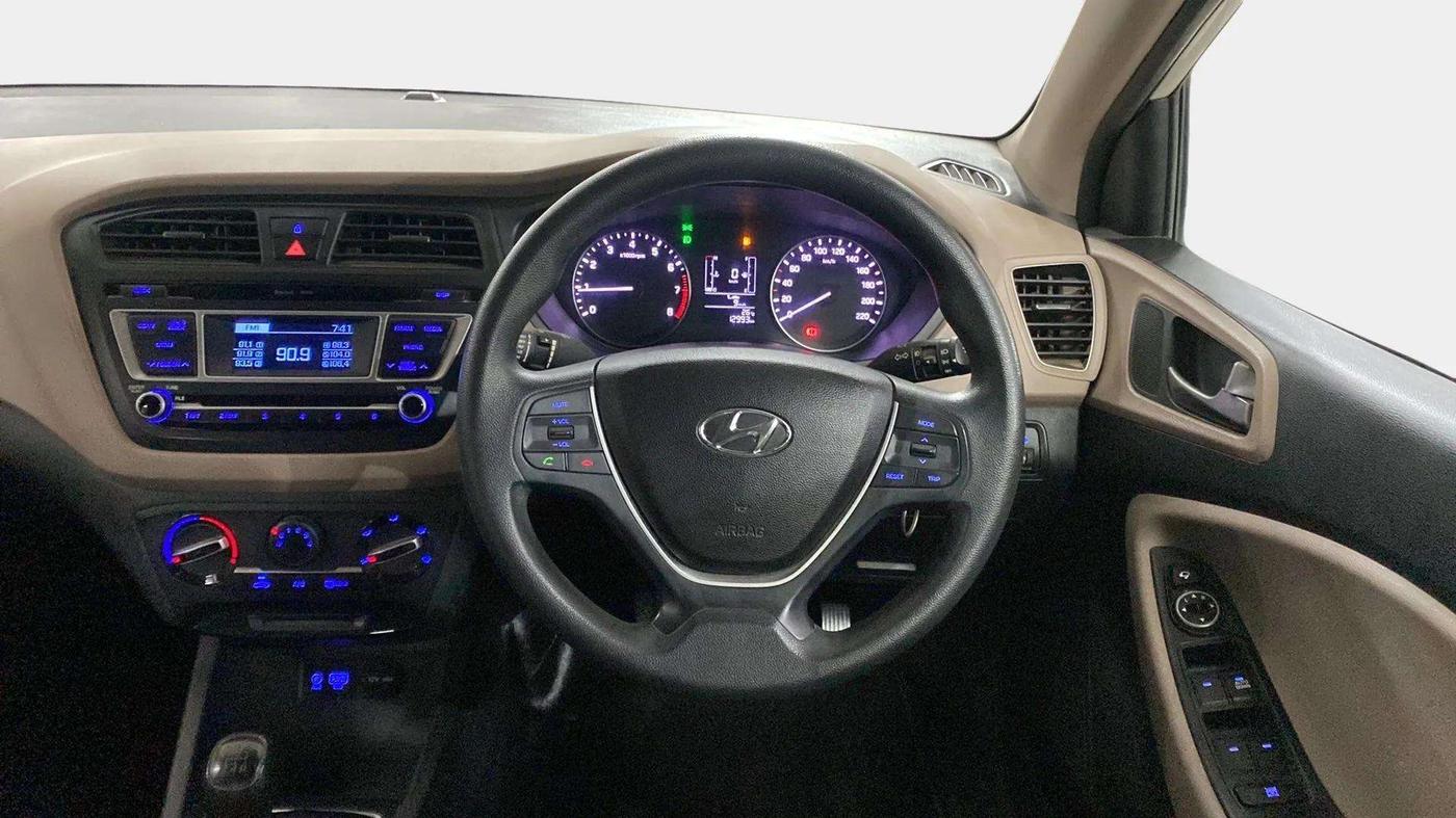 2017 Hyundai Elite i20 SPORTZ 1.2, Petrol, Manual, 13,268 km, Steering Wheel Close Up