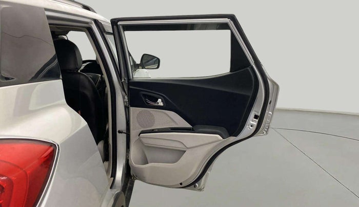 2021 Mahindra XUV300 W8 (O) 1.5 DIESEL, Diesel, Manual, 73,208 km, RHS Rear Door