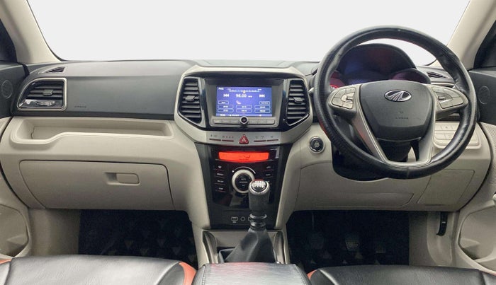 2021 Mahindra XUV300 W8 (O) 1.5 DIESEL, Diesel, Manual, 73,208 km, Dashboard