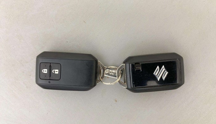 2022 Maruti Baleno ALPHA PETROL 1.2, Petrol, Manual, 37,147 km, Key Close Up