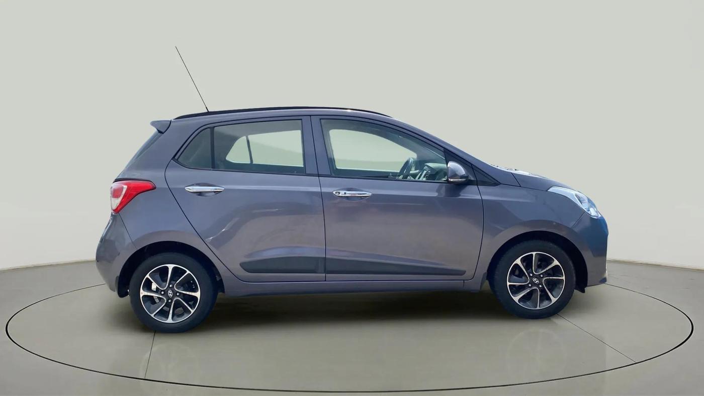 2017 Hyundai Grand i10 ASTA 1.2 KAPPA VTVT, Petrol, Manual, 61,858 km, Right Side