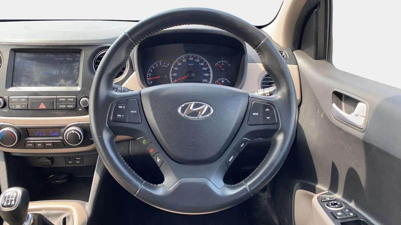 2017 Hyundai Grand i10 ASTA 1.2 KAPPA VTVT, Petrol, Manual, 61,858 km, Steering Wheel Close Up