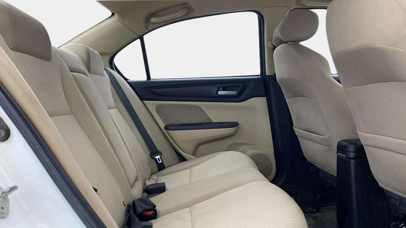 2019 Honda Amaze 1.2L I-VTEC V, Petrol, Manual, 40,766 km, Right Side Front Door Cabin
