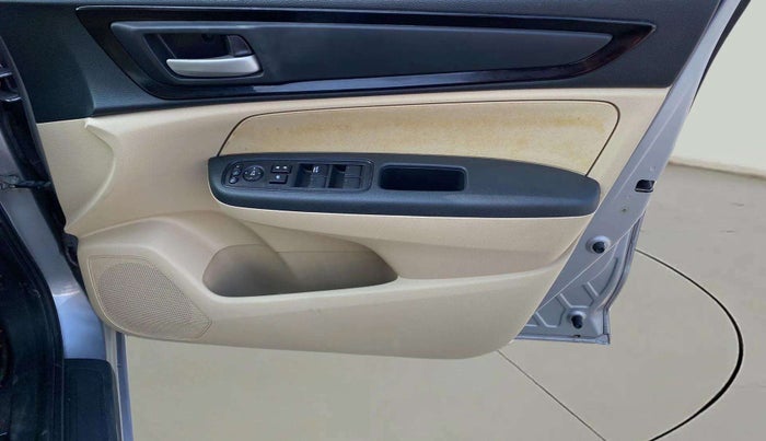 2019 Honda Amaze 1.2L I-VTEC VX, Petrol, Manual, 17,636 km, Driver Side Door Panels Control