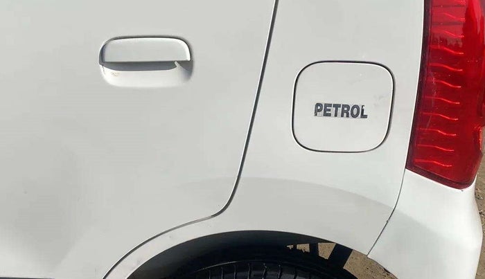 2014 Maruti Wagon R 1.0 VXI, Petrol, Manual, 75,548 km, Left quarter panel - Slightly dented