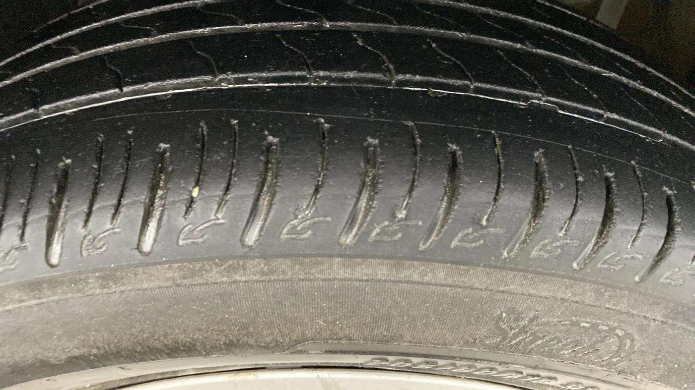 2021 Toyota URBAN CRUISER MID GRADE AT, Petrol, Automatic, 31,959 km, Left Front Tyre Tread