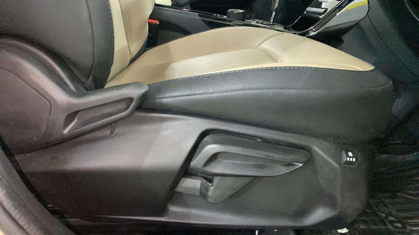 2023 Tata NEXON XZA PLUS LUX SUNROOF KAZIRANGA DIESEL, Diesel, Automatic, 27,212 km, Driver Side Adjustment Panel
