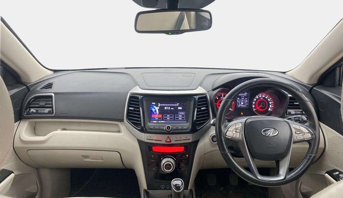 2019 Mahindra XUV300 W8 (O) 1.5 DIESEL, Diesel, Manual, 71,384 km, Dashboard