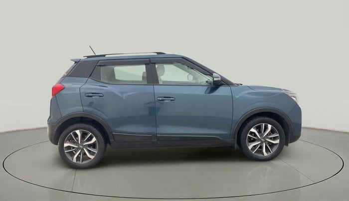 2019 Mahindra XUV300 W8 (O) 1.5 DIESEL, Diesel, Manual, 71,384 km, Right Side