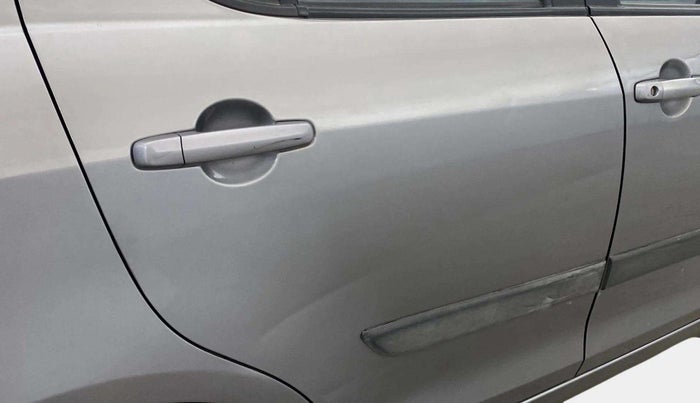 2017 Maruti Swift LXI (O), Petrol, Manual, 29,113 km, Right rear door - Slightly dented