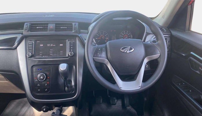 2018 Mahindra KUV 100 NXT K8 P 6 STR, Petrol, Manual, 18,505 km, Steering Wheel Close Up