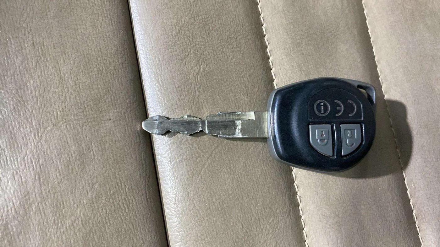 2020 Maruti Dzire VXI, Petrol, Manual, 82,901 km, Key Close Up