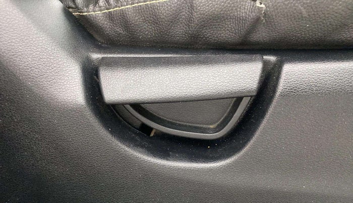 2018 Hyundai NEW SANTRO SPORTZ MT, Petrol, Manual, 96,279 km, Driver Side Adjustment Panel