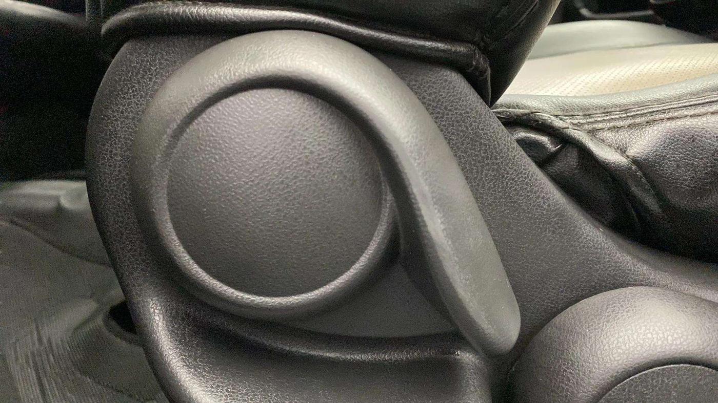 2017 Nissan Micra Active XV, Petrol, Manual, 69,177 km, Driver Side Adjustment Panel