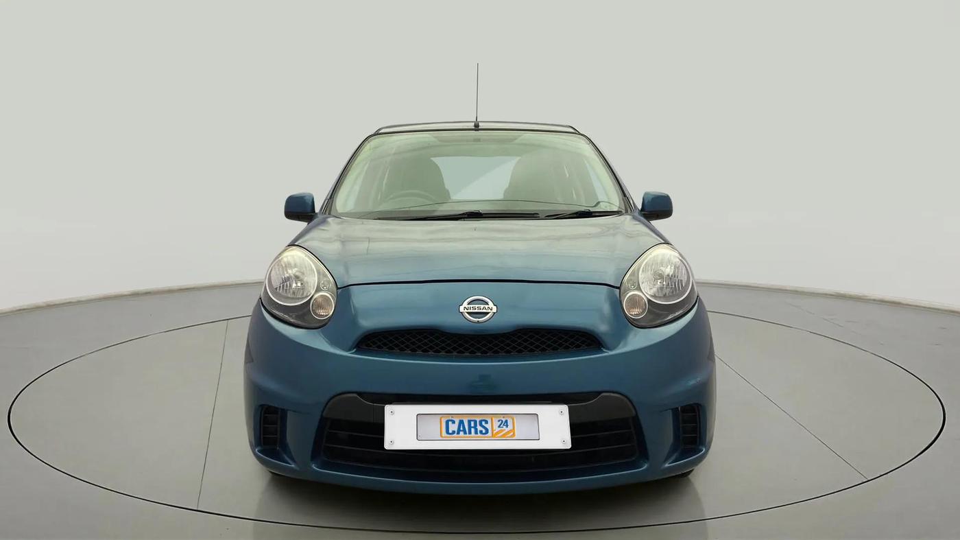 2017 Nissan Micra Active XV, Petrol, Manual, 69,177 km, Front