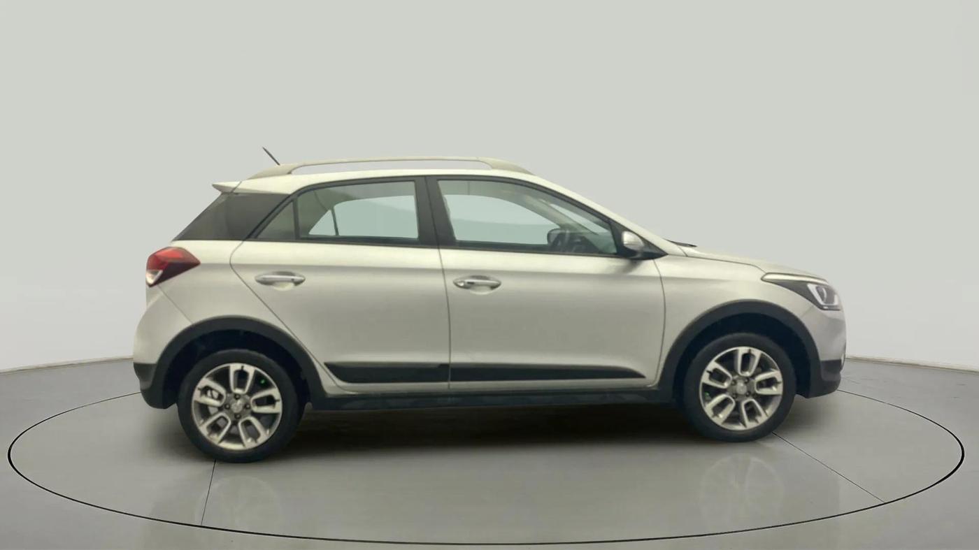 2017 Hyundai i20 Active 1.2 SX, Petrol, Manual, 52,201 km, Right Side View