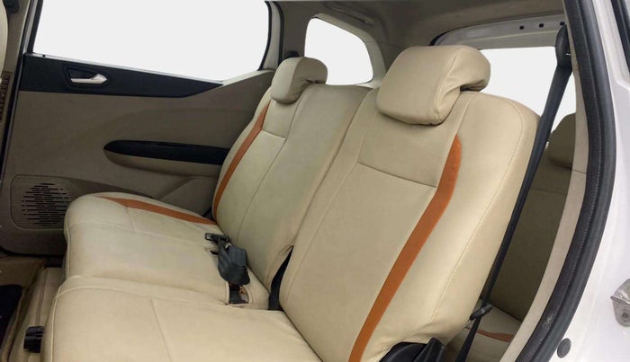 2019 Renault TRIBER RXZ, Petrol, Manual, 30,539 km, Right Side Rear Door Cabin