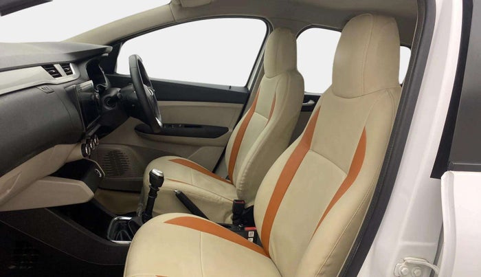 2019 Renault TRIBER RXZ, Petrol, Manual, 30,539 km, Right Side Front Door Cabin