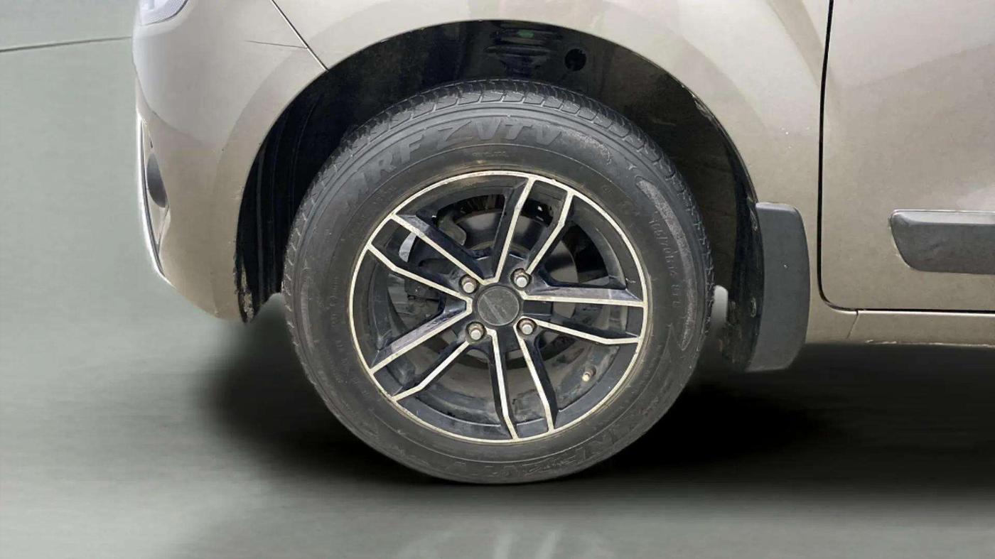 2020 Maruti New Wagon-R ZXI 1.2 AMT, Petrol, Automatic, 27,281 km, Left Front Wheel