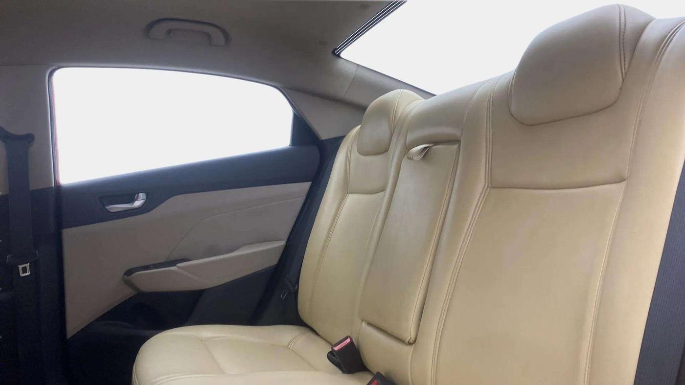 2018 Hyundai Verna 1.4 EX PETROL, Petrol, Manual, 42,758 km, Right Side Rear Door Cabin