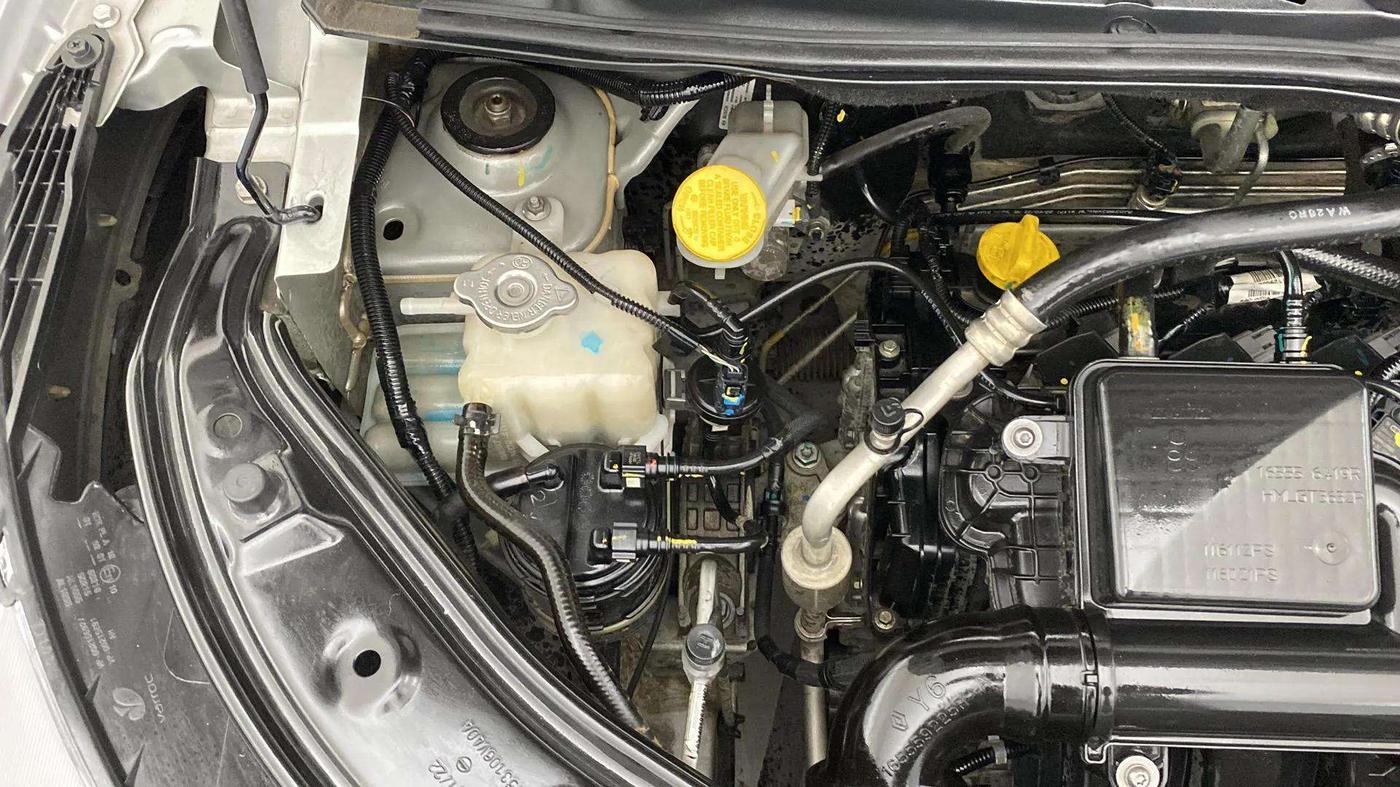 2022 Nissan MAGNITE XE, Petrol, Manual, 27,570 km, Engine View - Right