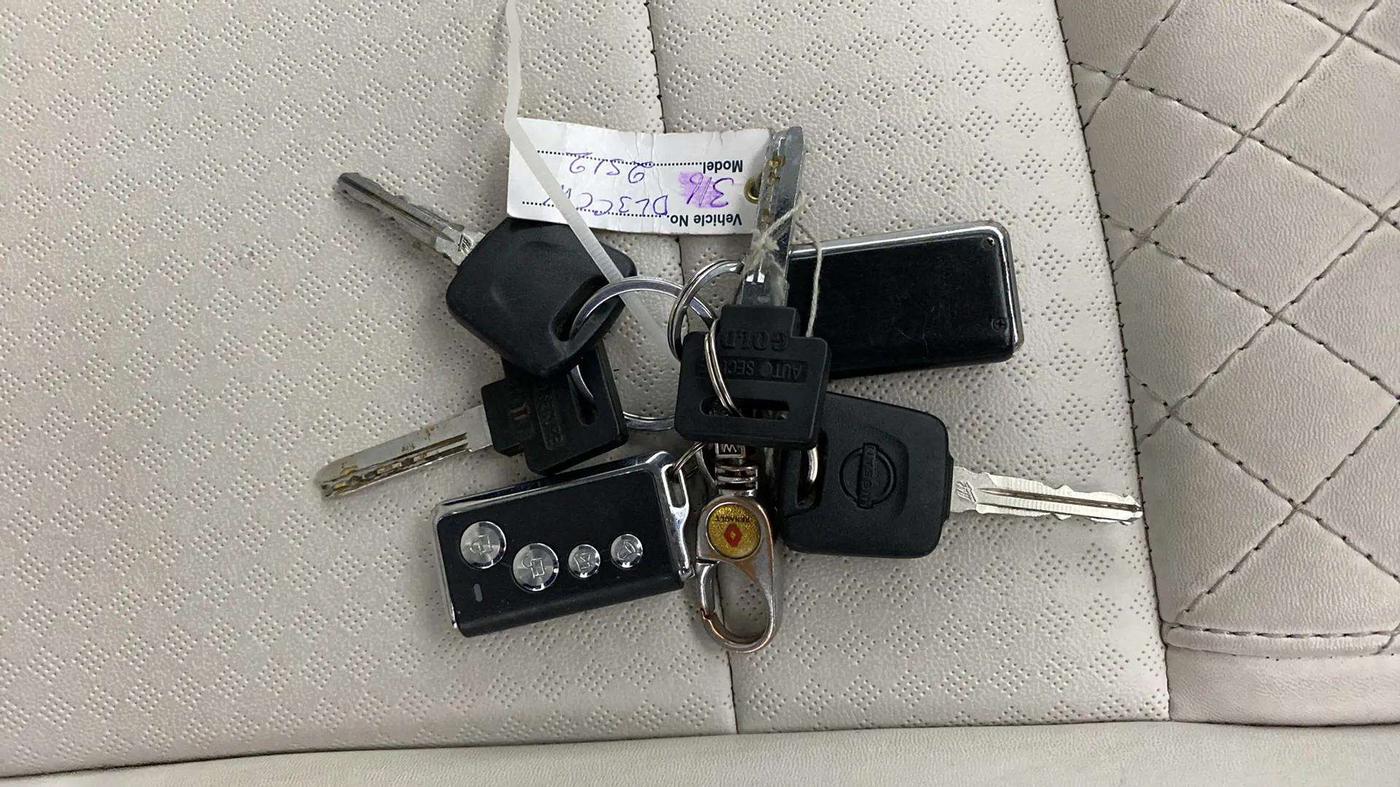 2022 Nissan MAGNITE XE, Petrol, Manual, 27,570 km, Key Close Up