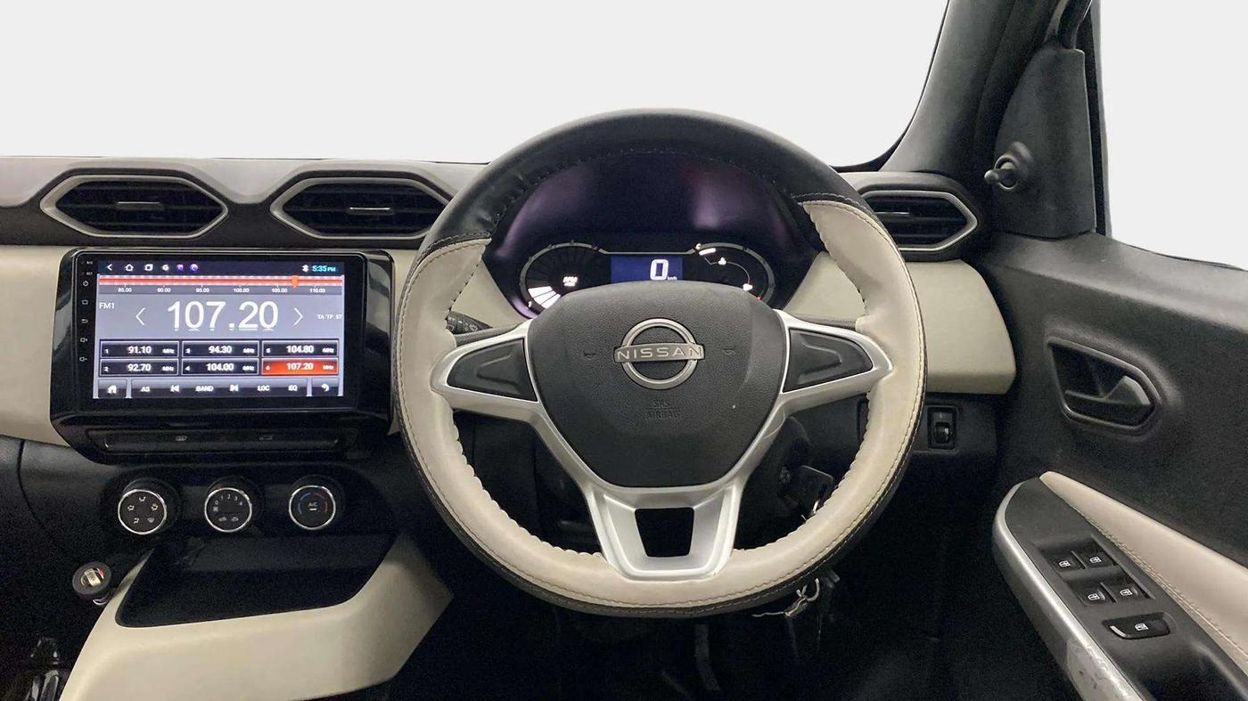 2022 Nissan MAGNITE XE, Petrol, Manual, 27,570 km, Steering Wheel Close Up