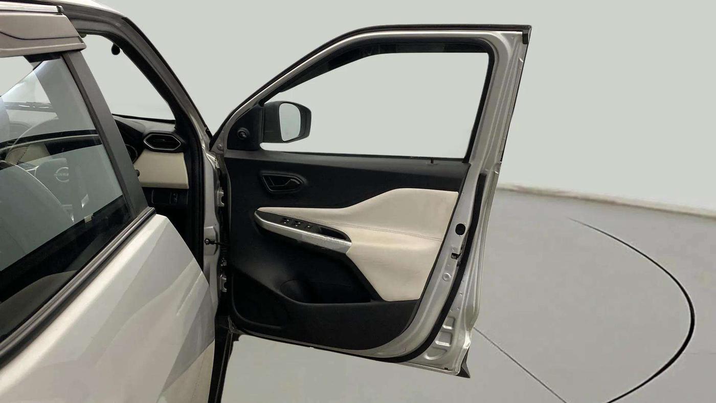 2022 Nissan MAGNITE XE, Petrol, Manual, 27,570 km, RHS Front Door