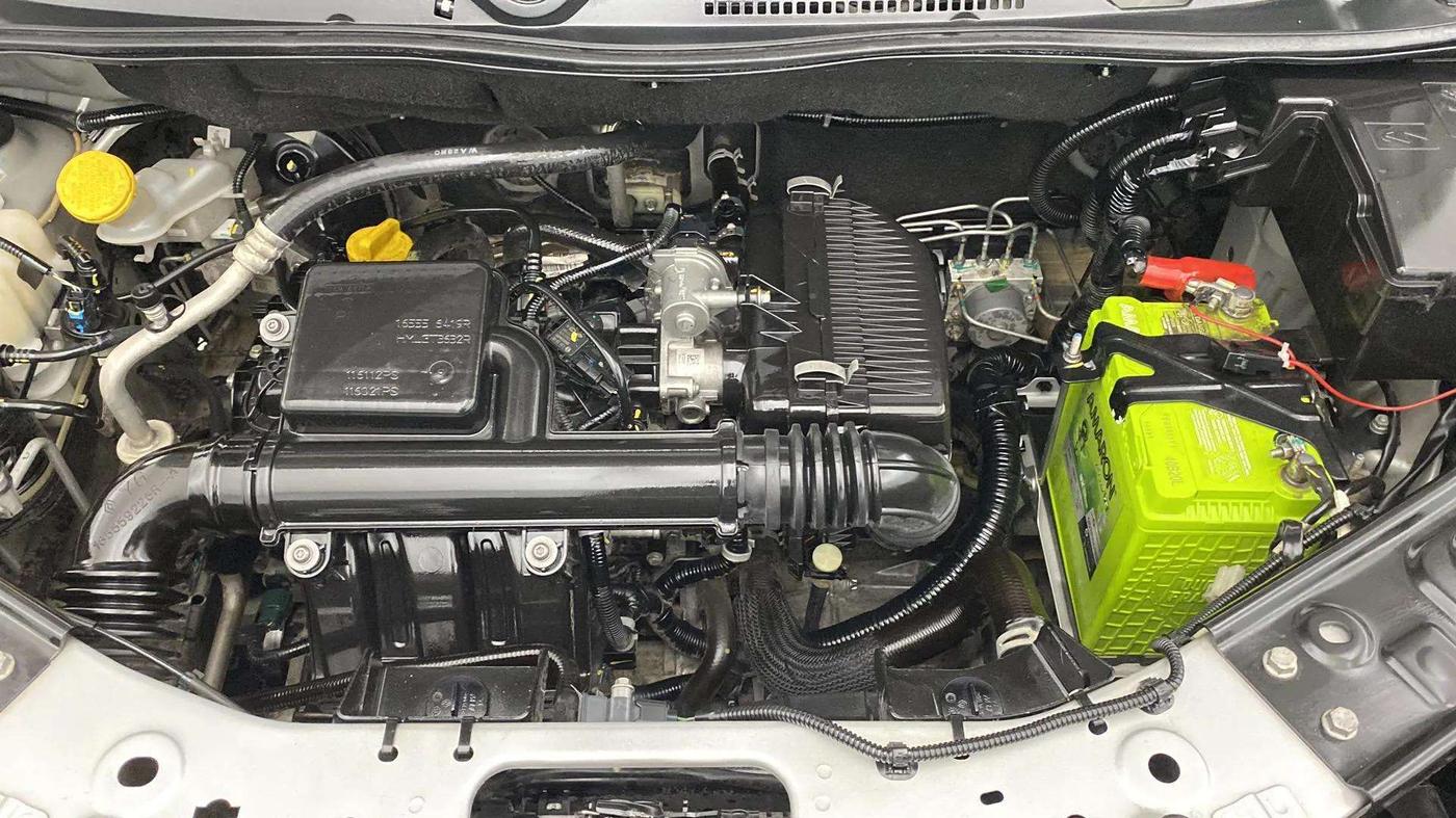 2022 Nissan MAGNITE XE, Petrol, Manual, 27,570 km, Engine View