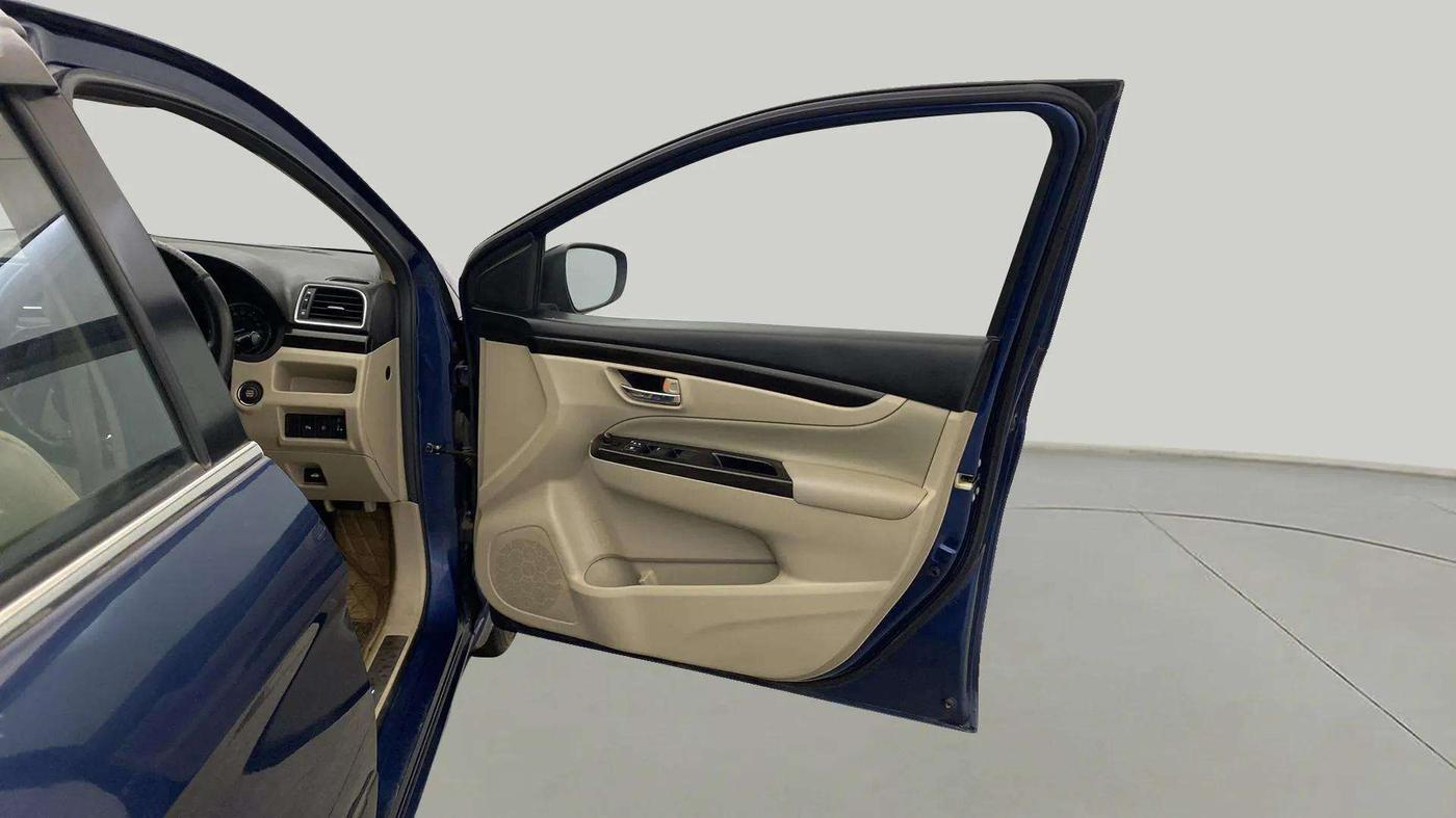 2018 Maruti Ciaz ZETA 1.4  AT PETROL, Petrol, Automatic, 31,016 km, RHS Front Door