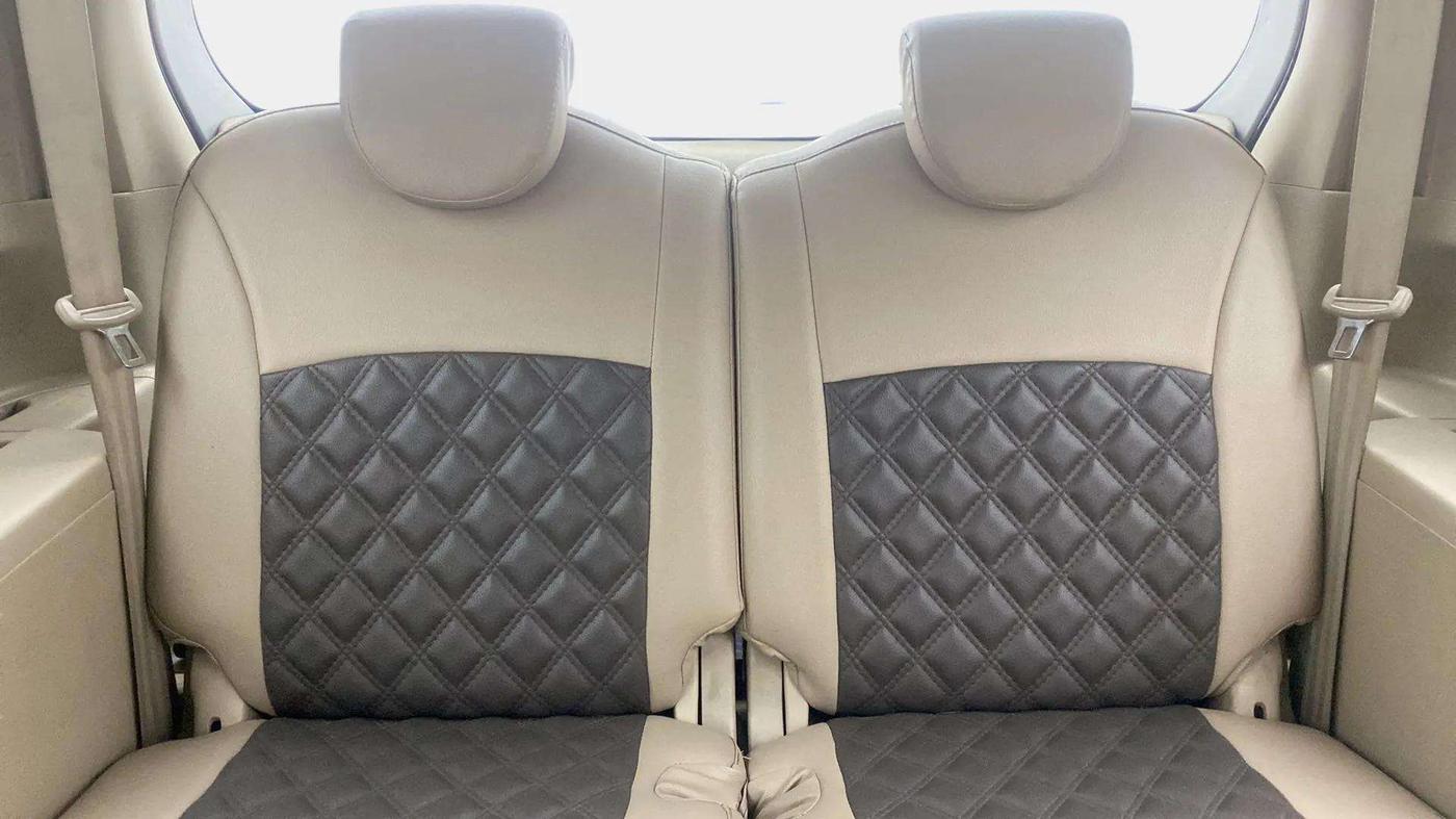 2016 Maruti Ertiga ZXI, Petrol, Manual, 74,903 km, Third Seat Row ( optional )
