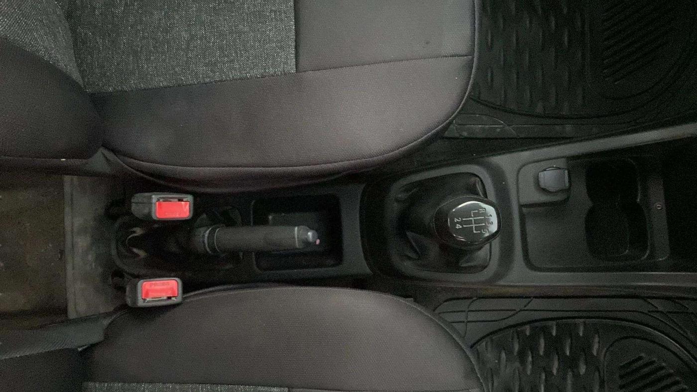 2019 Renault Kwid RXL 1.0, Petrol, Manual, 63,387 km, Gear Lever