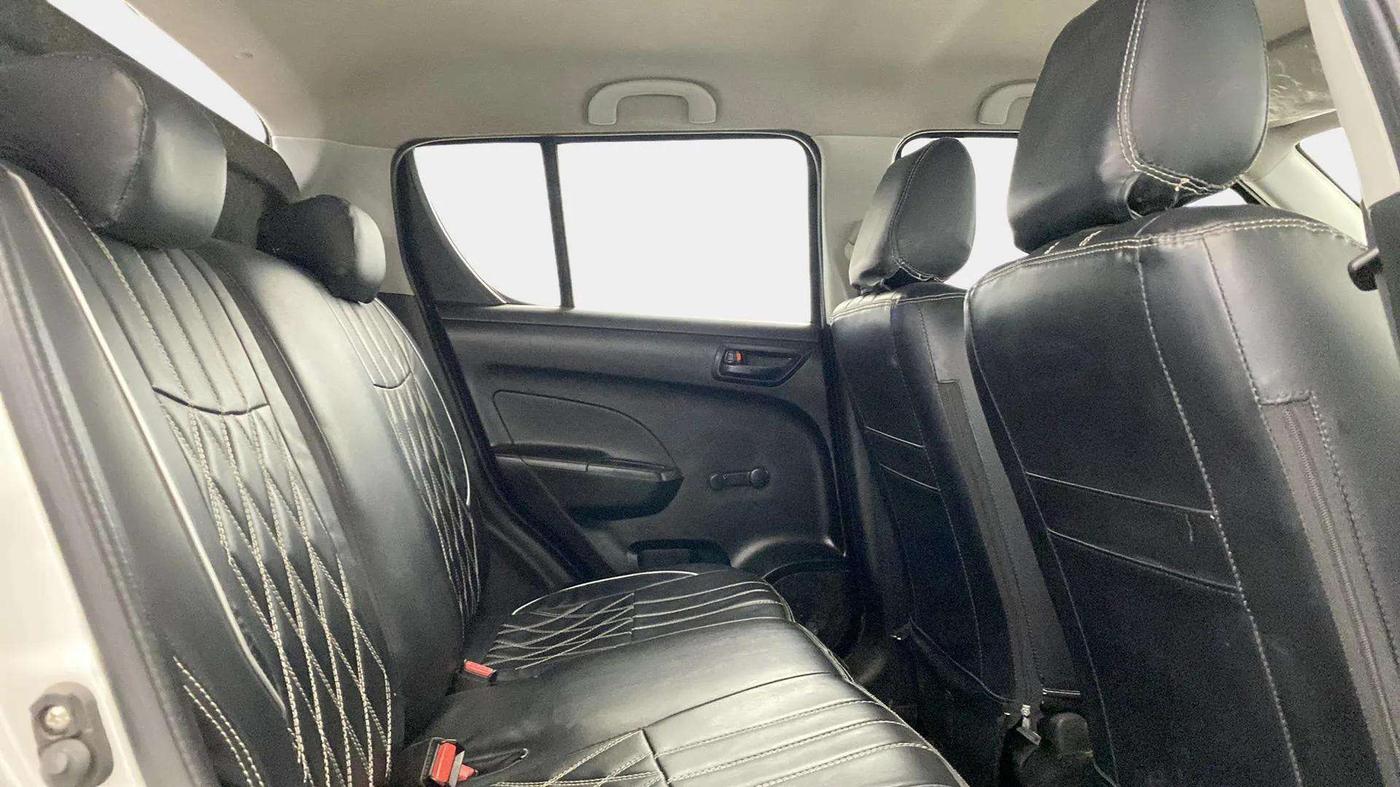 2014 Maruti Swift LXI, Petrol, Manual, 58,338 km, Right Side Rear Door Cabin