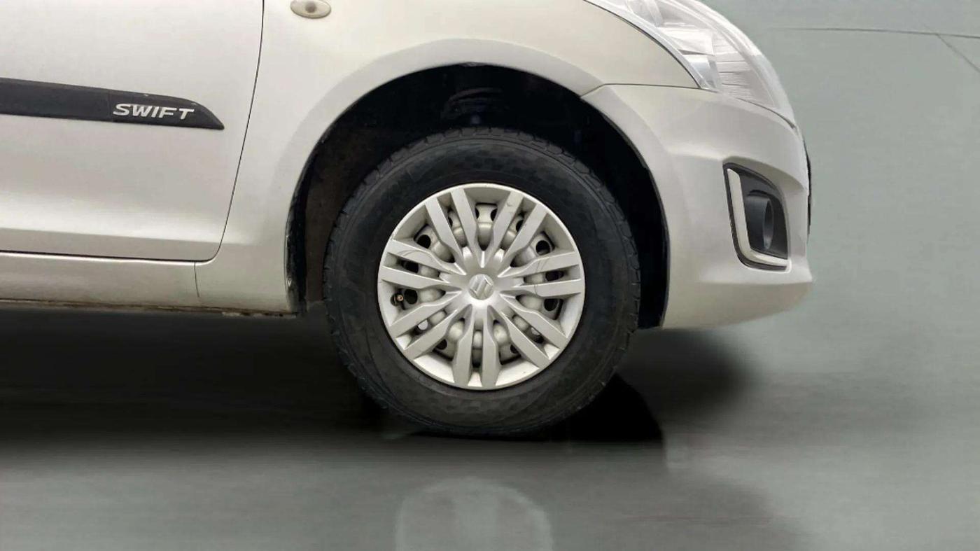 2014 Maruti Swift LXI, Petrol, Manual, 58,338 km, Right Front Wheel