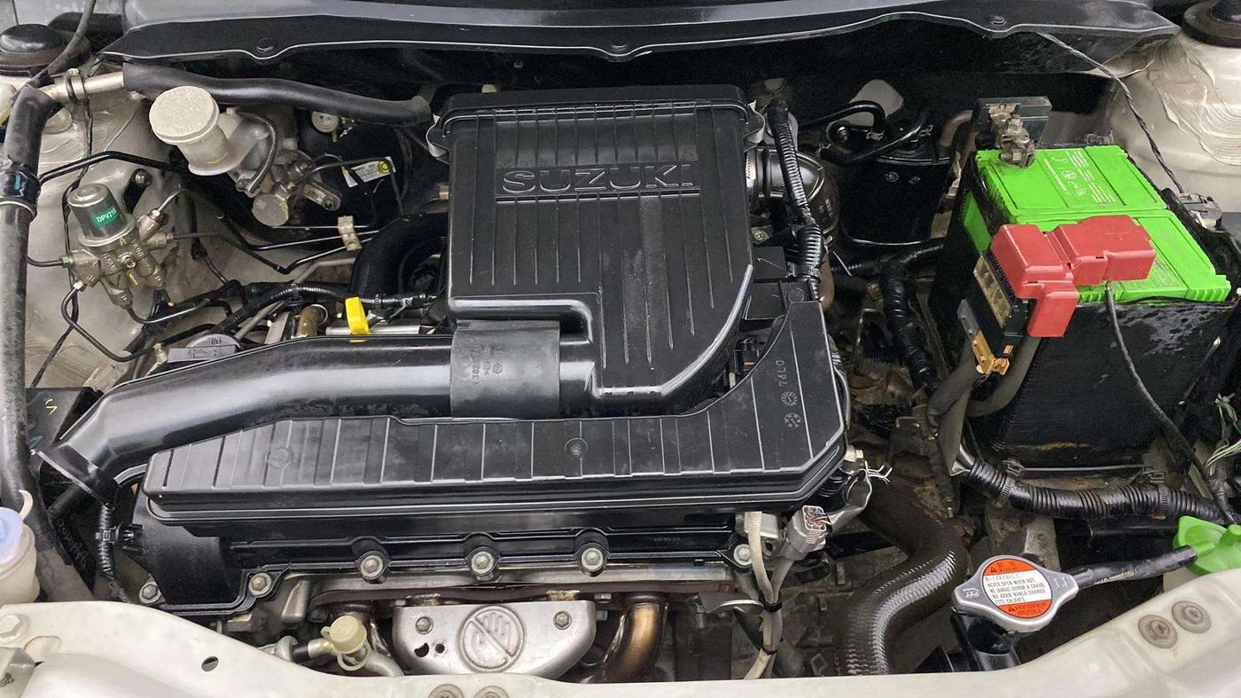 2014 Maruti Swift LXI, Petrol, Manual, 58,338 km, Engine View