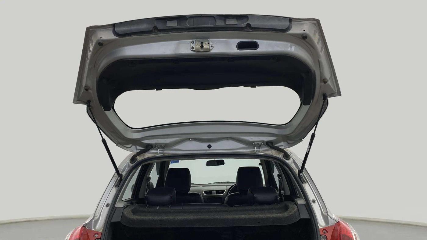 2014 Maruti Swift LXI, Petrol, Manual, 58,338 km, Boot Door Open