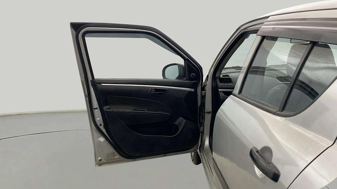 2014 Maruti Swift LXI, Petrol, Manual, 58,338 km, LHS Front Door