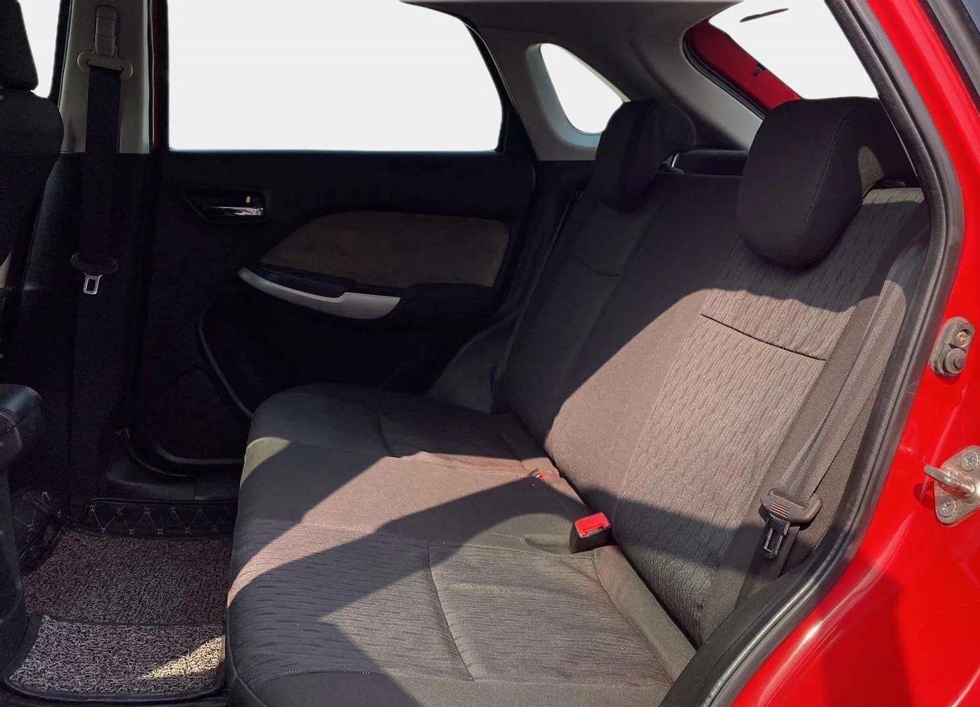 2016 Maruti Baleno ALPHA DIESEL 1.3, Diesel, Manual, 64,530 km, Right Side Rear Door Cabin