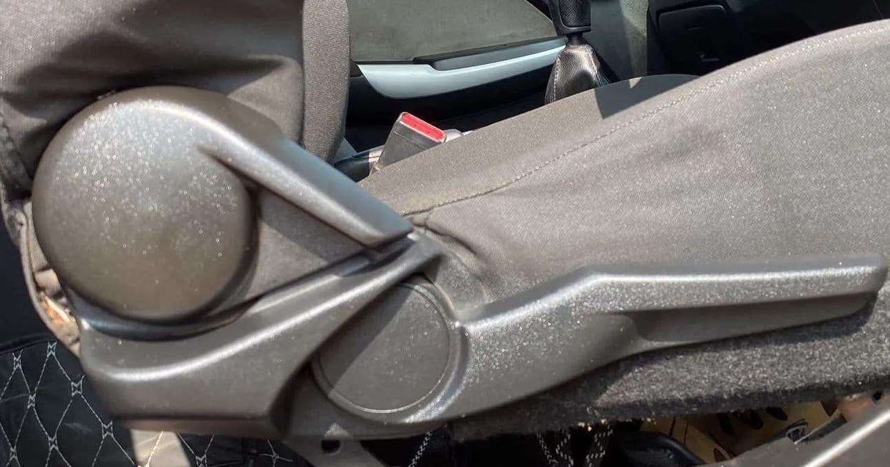 2016 Maruti Baleno ALPHA DIESEL 1.3, Diesel, Manual, 64,530 km, Driver Side Adjustment Panel