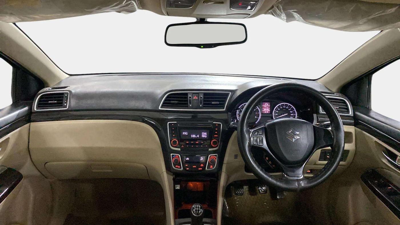 2015 Maruti Ciaz ZXI, Petrol, Manual, 38,478 km, Dashboard